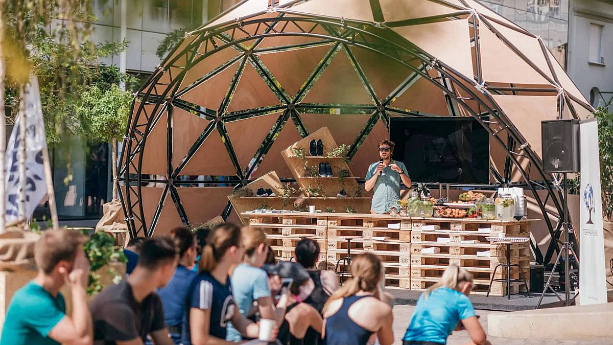 Adidas – run for the oceans