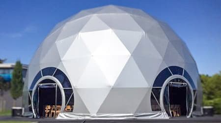 مجلس أو مؤتمر