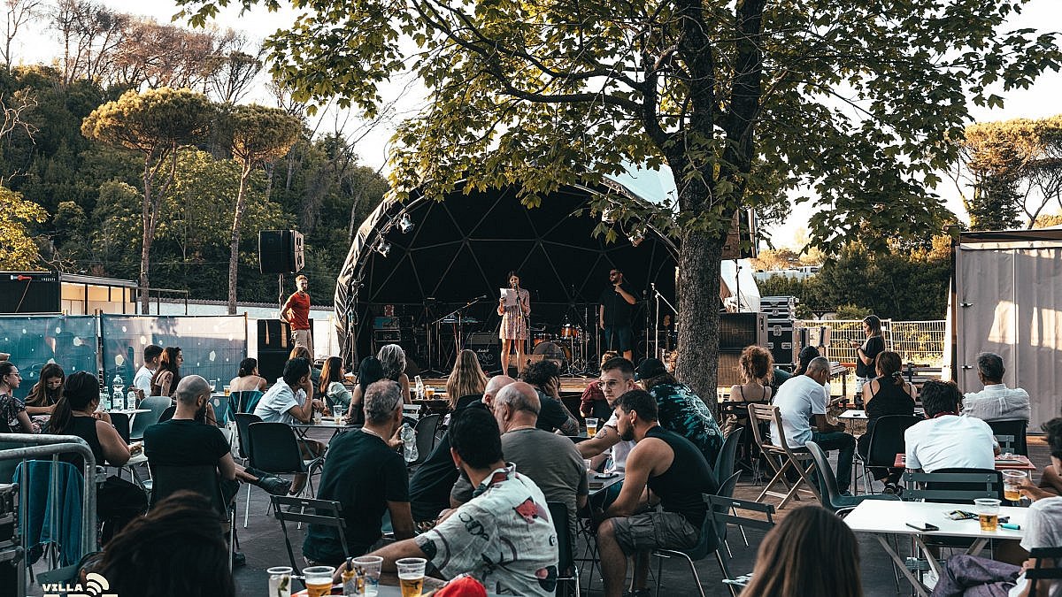 قباب في مهرجان فيلا آدا