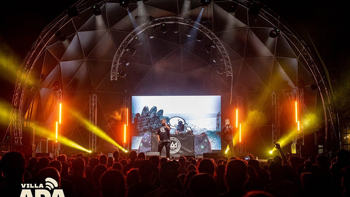 قباب في مهرجان فيلا آدا