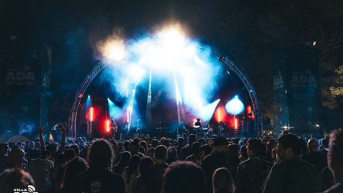 قباب في مهرجان فيلا آدا