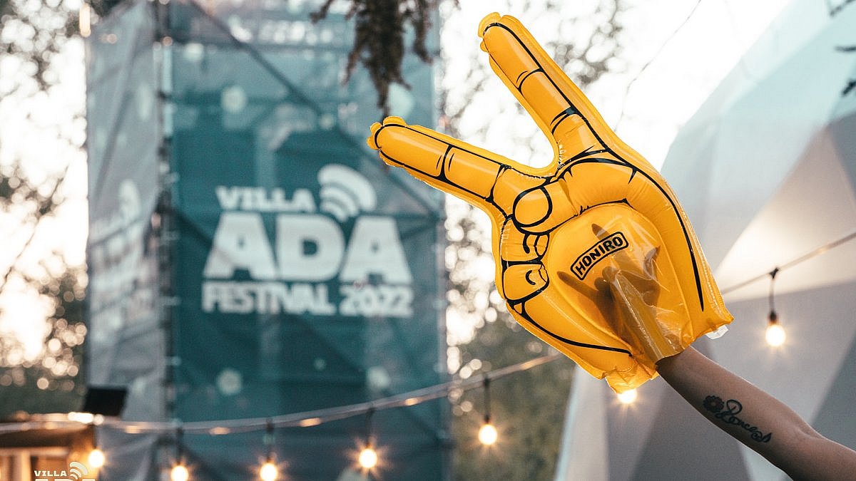 قباب في مهرجان فيلا آدا